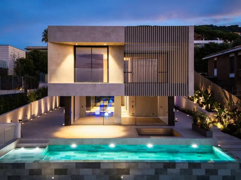 Move-In Ready Luxury Villa in Teia