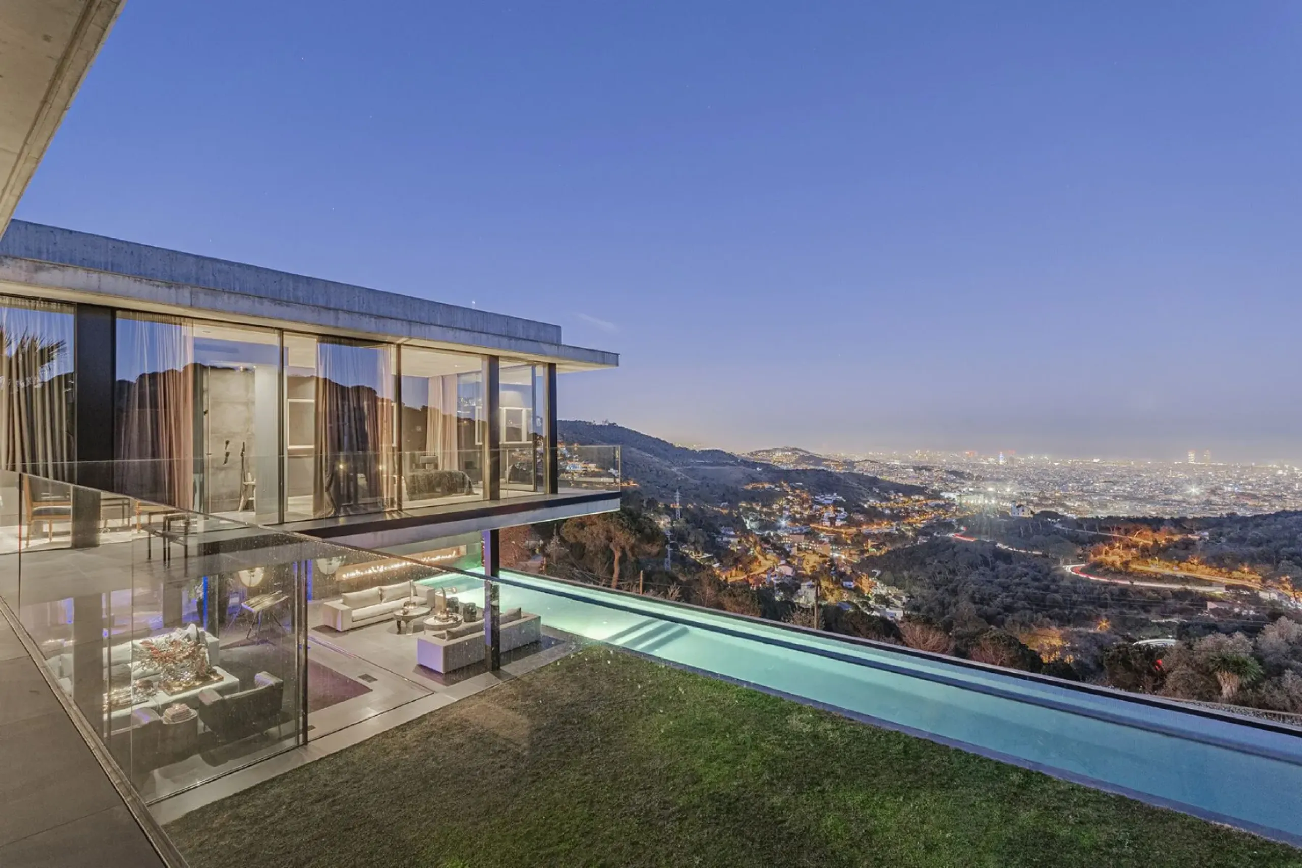 Exclusive Luxury Designer Villa with Panoramic Views in Barcelona’s Prestigious Sarria District