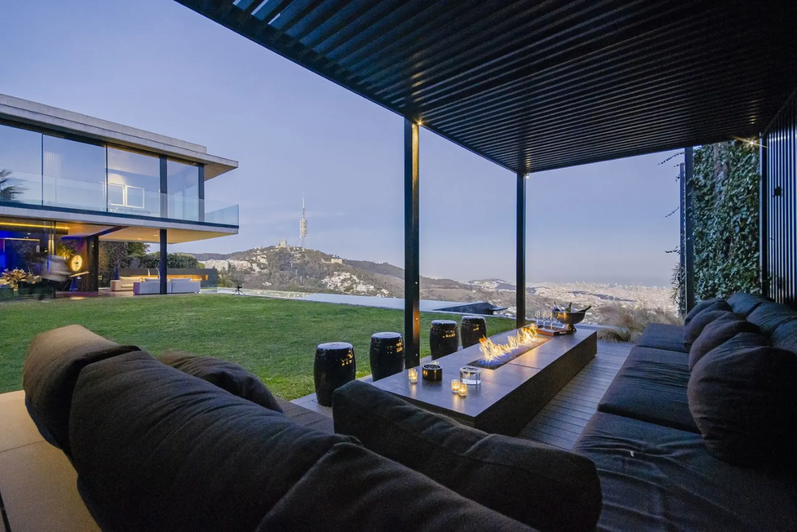 Exclusive Luxury Designer Villa with Panoramic Views in Barcelona’s Prestigious Sarria District