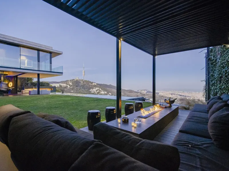Exclusive Luxury Designer Villa with Panoramic Views in Barcelona’s Prestigious Sarria District