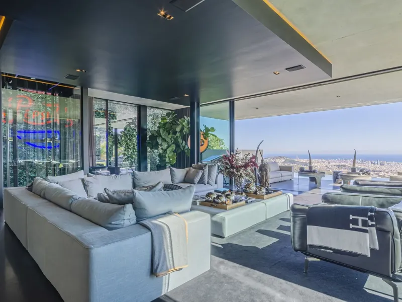 Exclusive Luxury Designer Villa with Panoramic Views in Barcelona’s Prestigious Sarria District