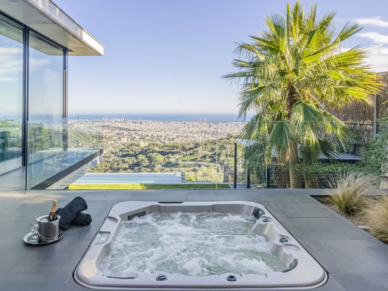 Exclusive Luxury Designer Villa with Panoramic Views in Barcelona’s Prestigious Sarria District