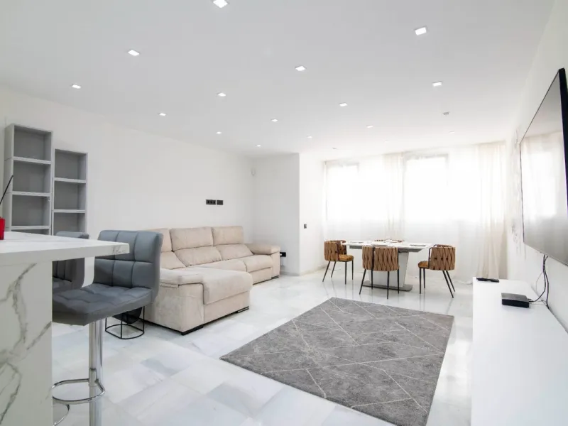 Apartment - Middle Floor Apartment в продаже в Marbella, Málaga. В доме 3 спален и 3 ванных комнат. Площадь дома 173 м²