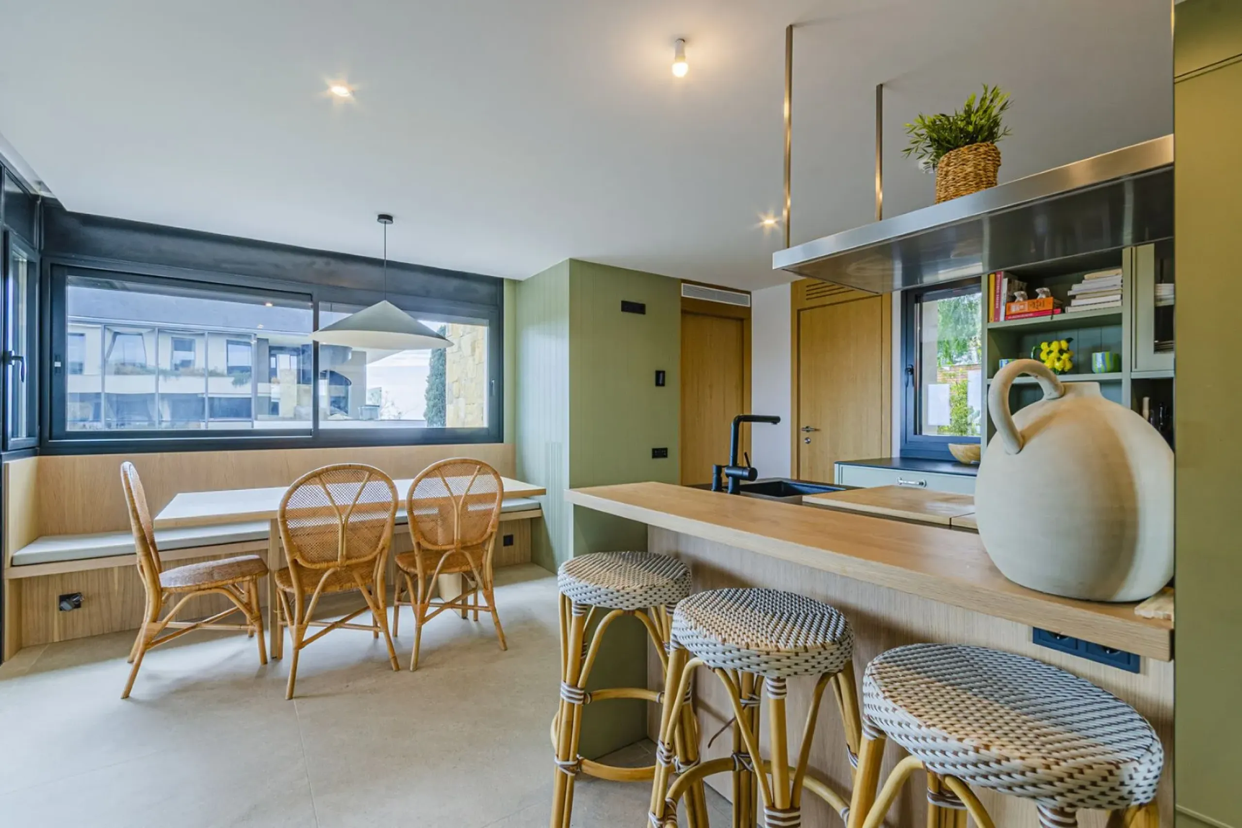 Exclusive Luxury Villa with Panoramic Sea and City Views in the Prestigious Pedralbes District, Barcelona