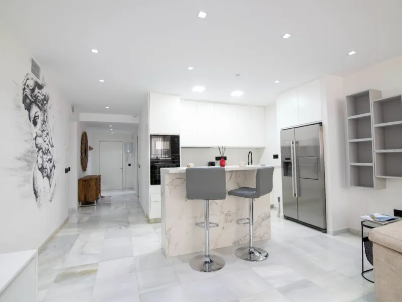 Apartment - Middle Floor Apartment в продаже в Marbella, Málaga. В доме 3 спален и 3 ванных комнат. Площадь дома 173 м²