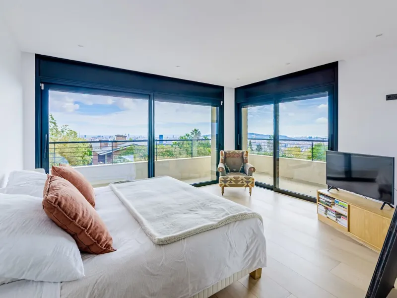 Exclusive Luxury Villa with Panoramic Sea and City Views in the Prestigious Pedralbes District, Barcelona