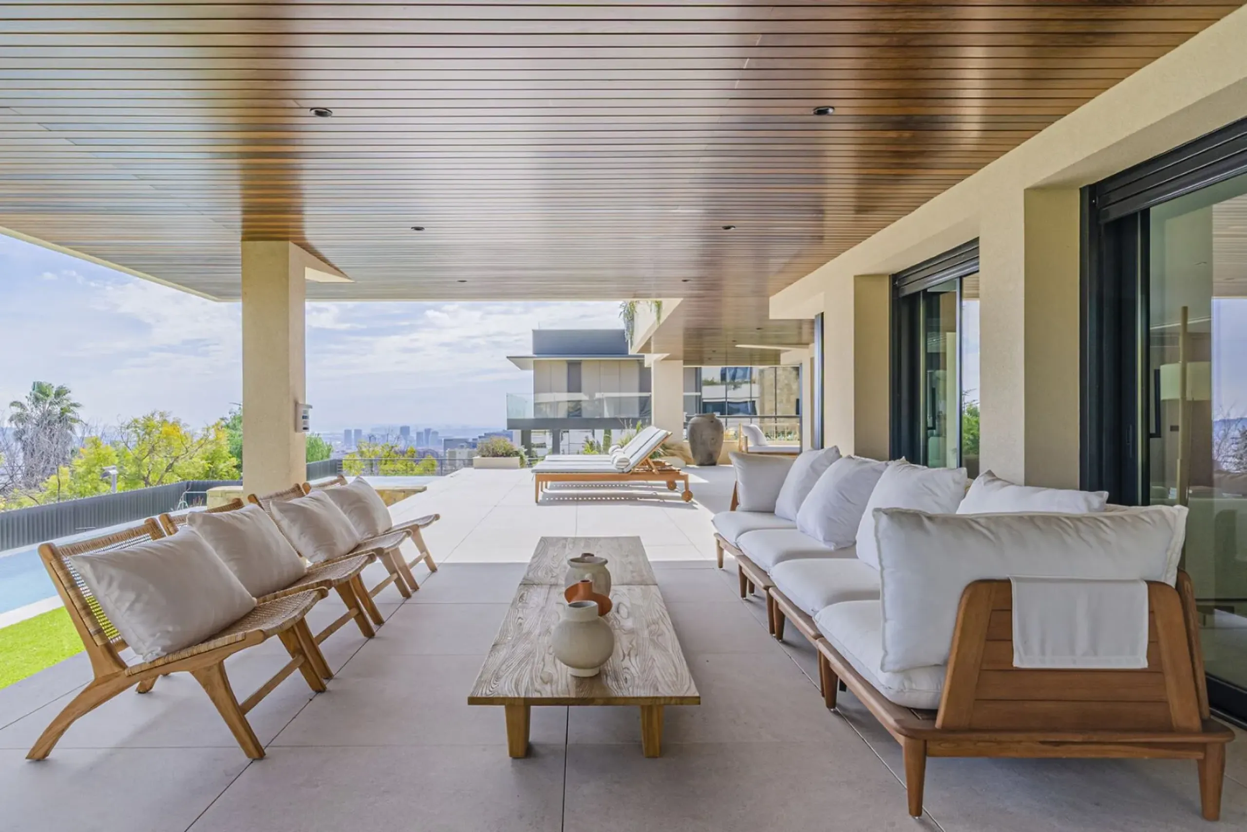 Exclusive Luxury Villa with Panoramic Sea and City Views in the Prestigious Pedralbes District, Barcelona