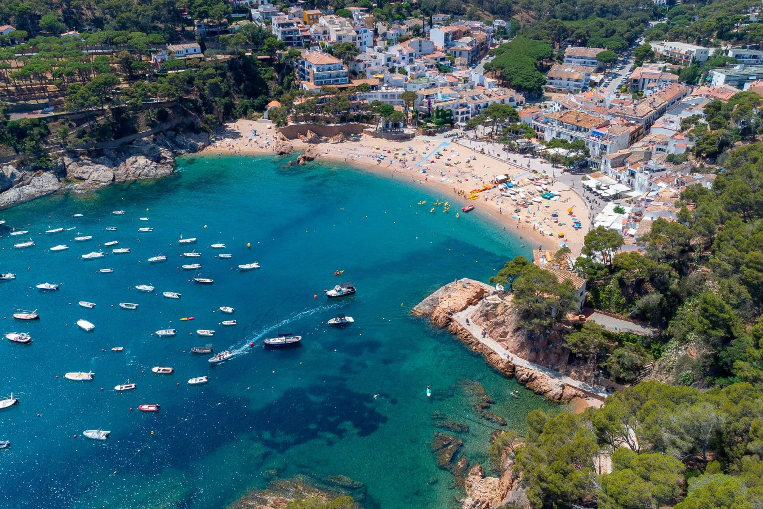 Exclusiva villa de lujo con vistas panorámicas en la prestigiosa zona de Tamariu, Costa Brava