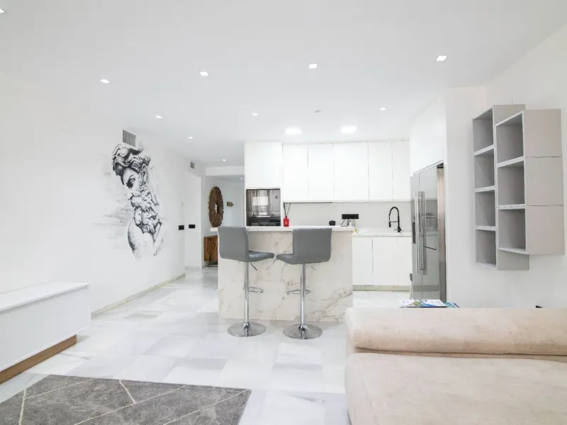 Apartment - Middle Floor Apartment в продаже в Marbella, Málaga. В доме 3 спален и 3 ванных комнат. Площадь дома 173 м²