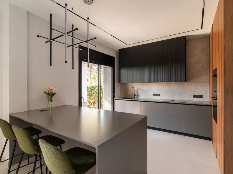 Moderne Villa im Neubau mit Meerblick in Bellamar, Castelldefels