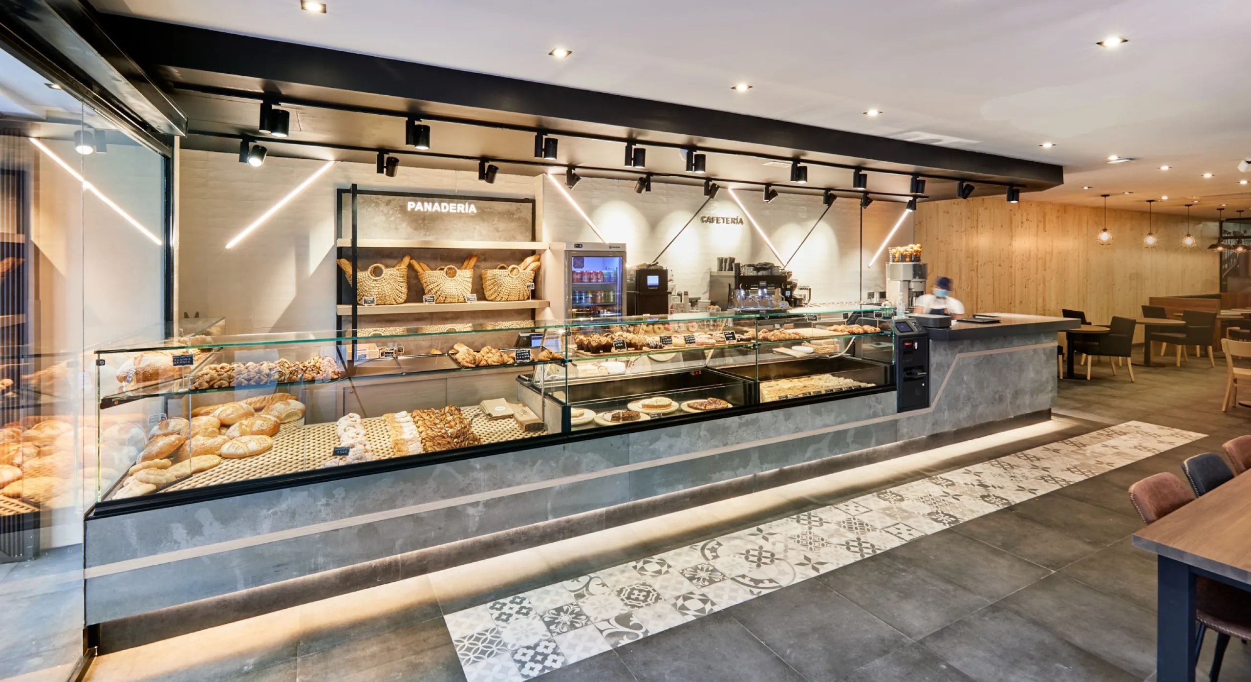 Local comercial en venta con inquilino en el centro de Barcelona