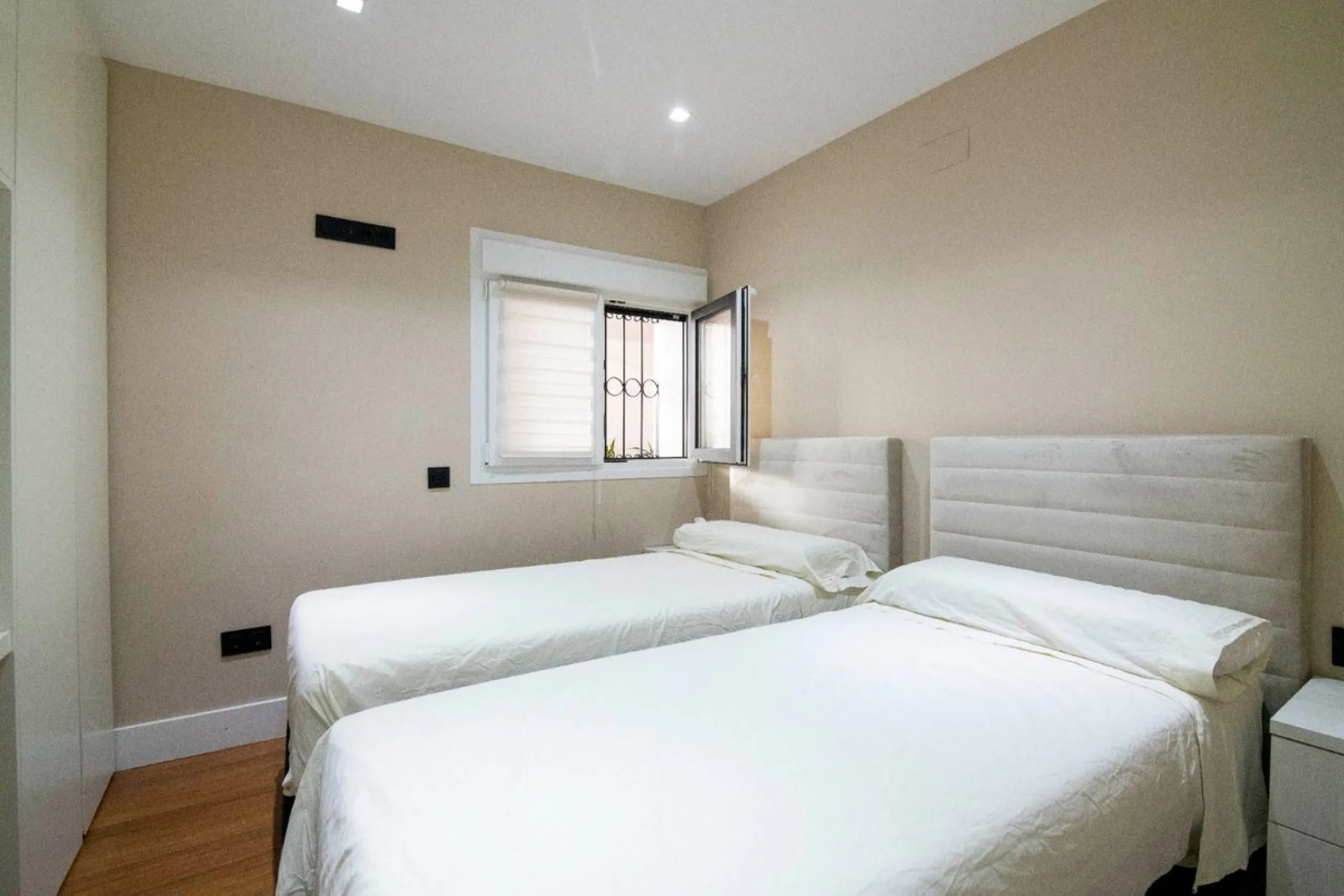 Apartment - Middle Floor Apartment в продаже в Marbella, Málaga. В доме 3 спален и 3 ванных комнат. Площадь дома 173 м²
