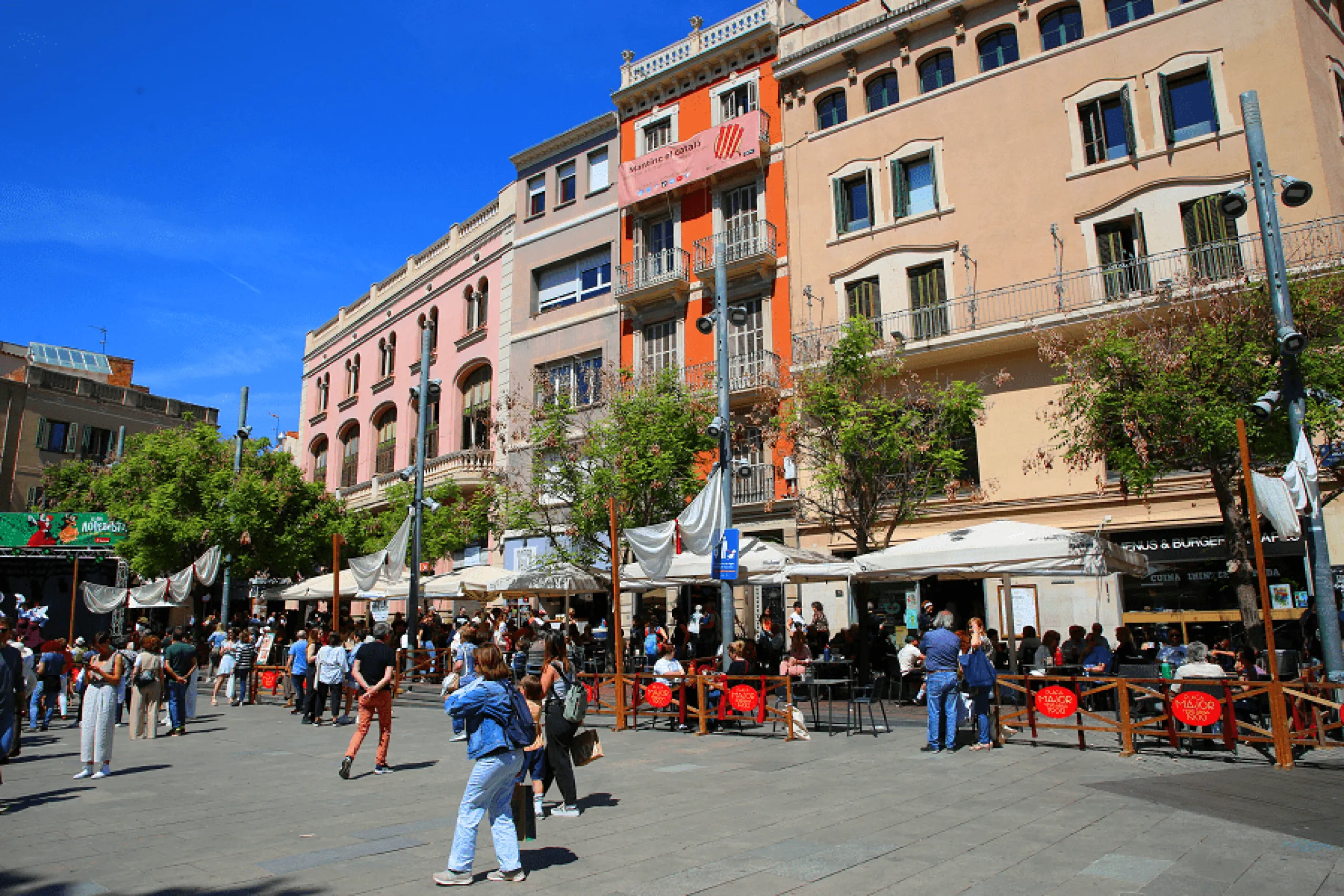 Profitable Commercial Real Estate with a Stable Tenant in the Barcelona Province