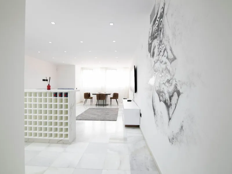 Apartment - Middle Floor Apartment в продаже в Marbella, Málaga. В доме 3 спален и 3 ванных комнат. Площадь дома 173 м²