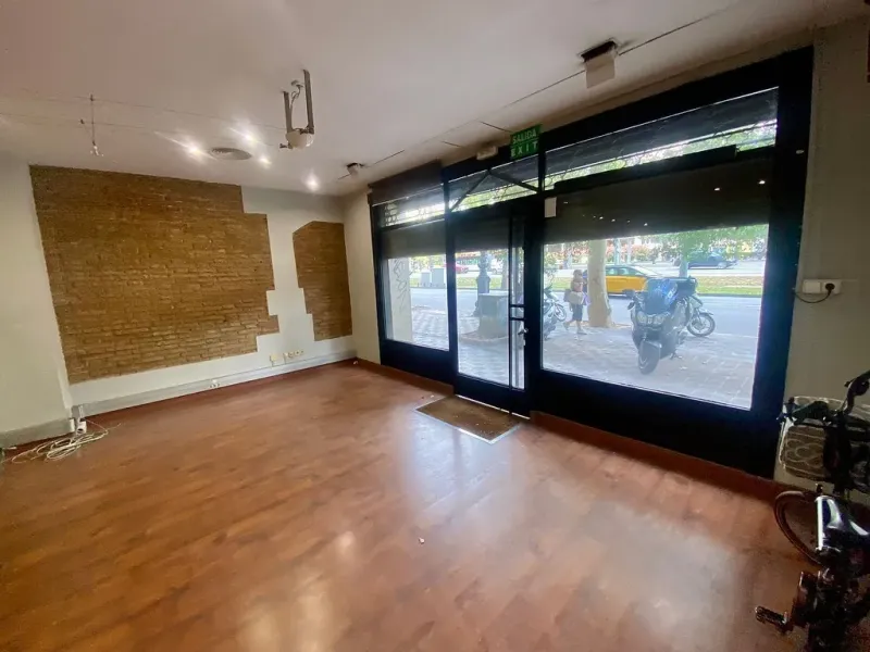 Prime Commercial Space for Sale in the Heart of Barcelona