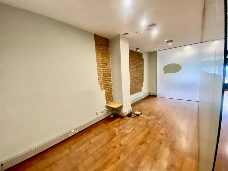 Prime Commercial Space for Sale in the Heart of Barcelona