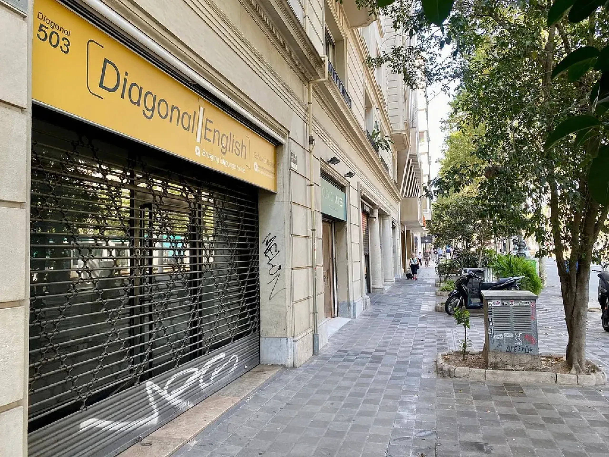 Prime Commercial Space for Sale in the Heart of Barcelona