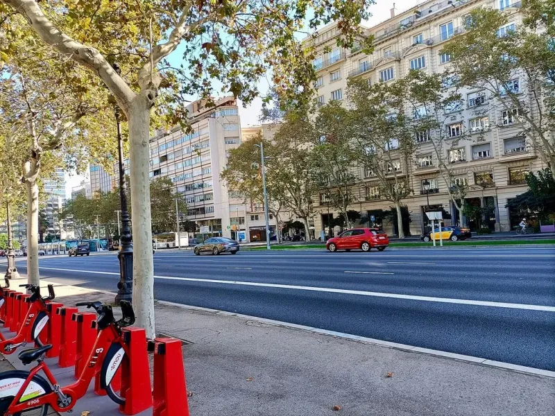 Prime Commercial Space for Sale in the Heart of Barcelona