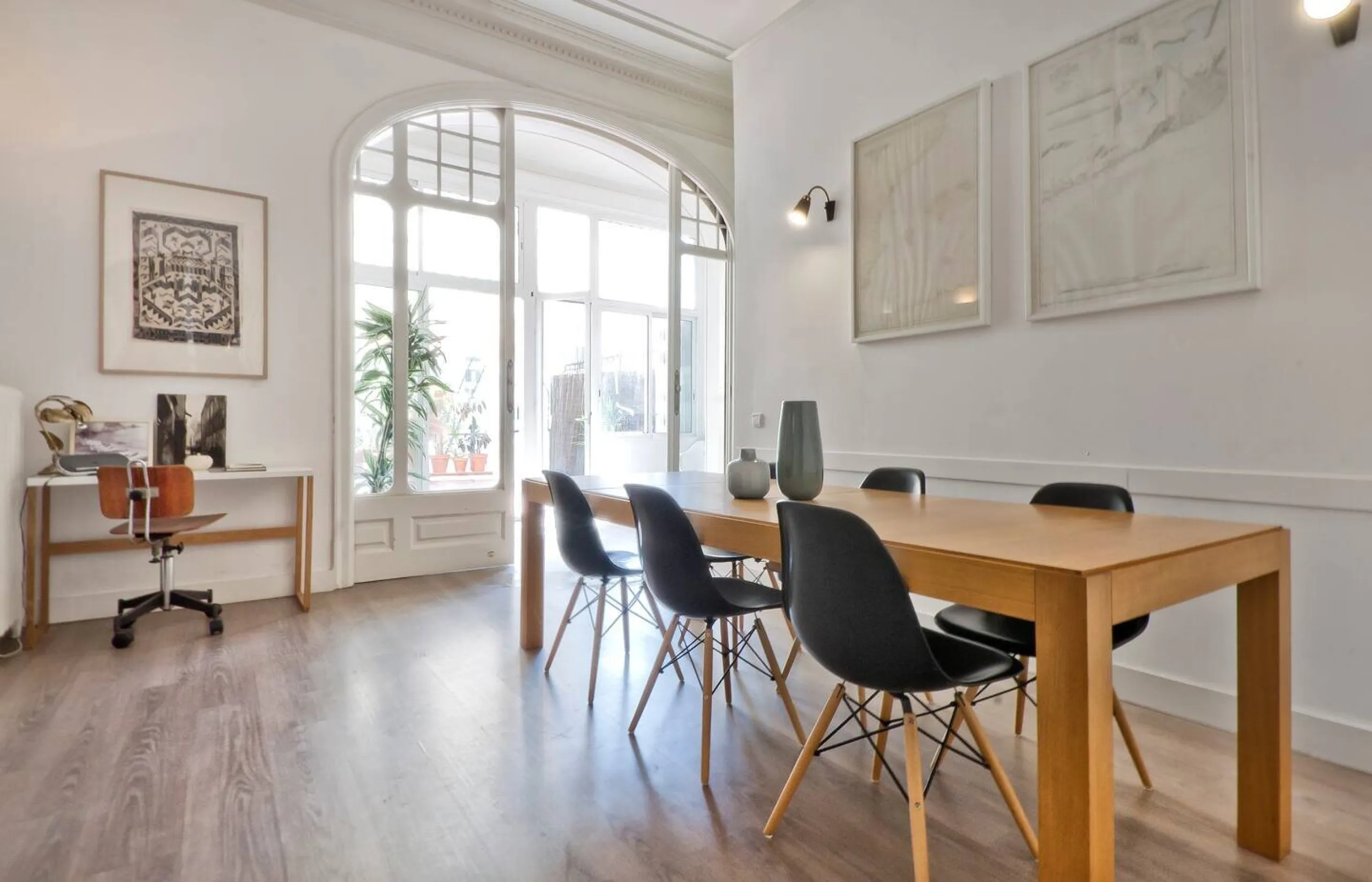 Elegant Modernist Apartment with Terrace in Central Barcelona