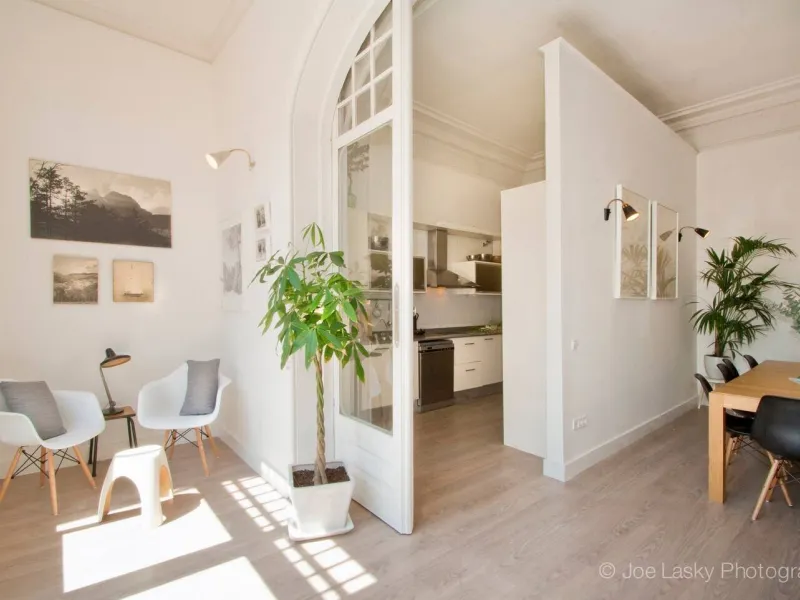 Elegant Modernist Apartment with Terrace in Central Barcelona