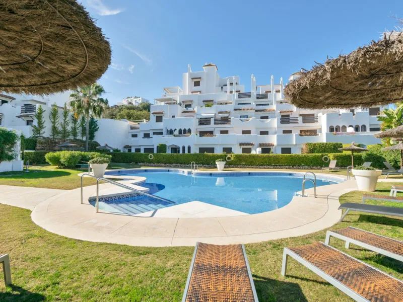Tranquil Retreat in Selwo - Perfect for Golfers and Educators!