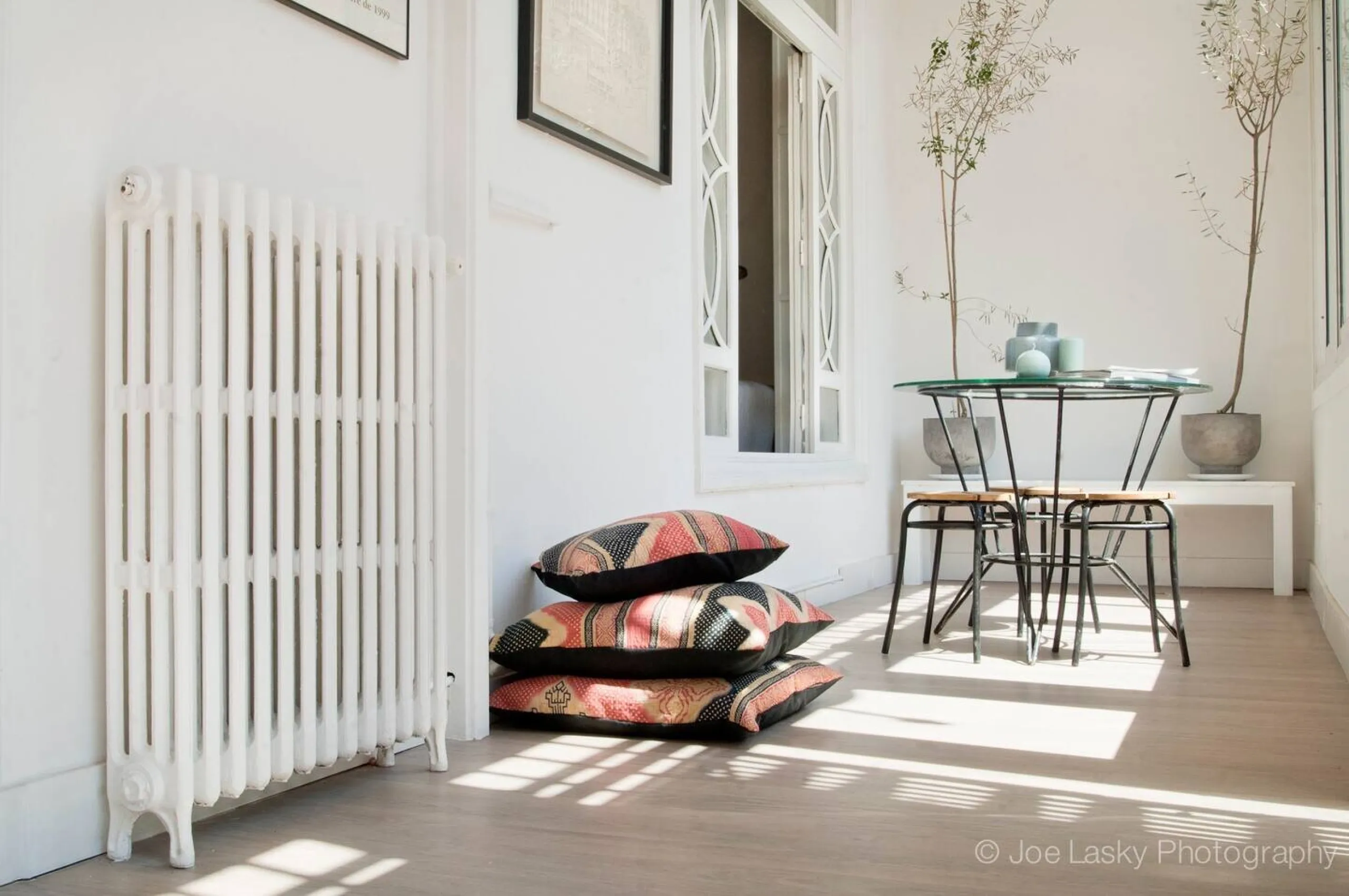 Elegant Modernist Apartment with Terrace in Central Barcelona