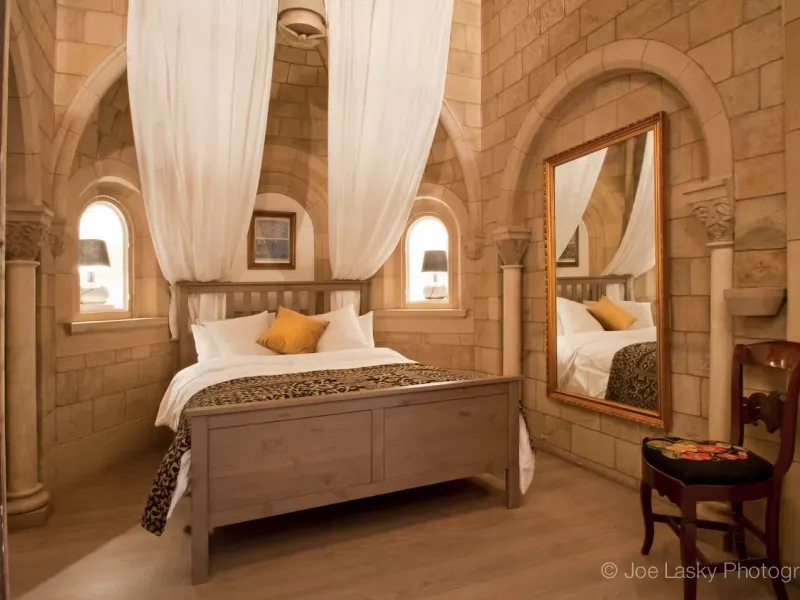 Elegant Modernist Apartment with Terrace in Central Barcelona