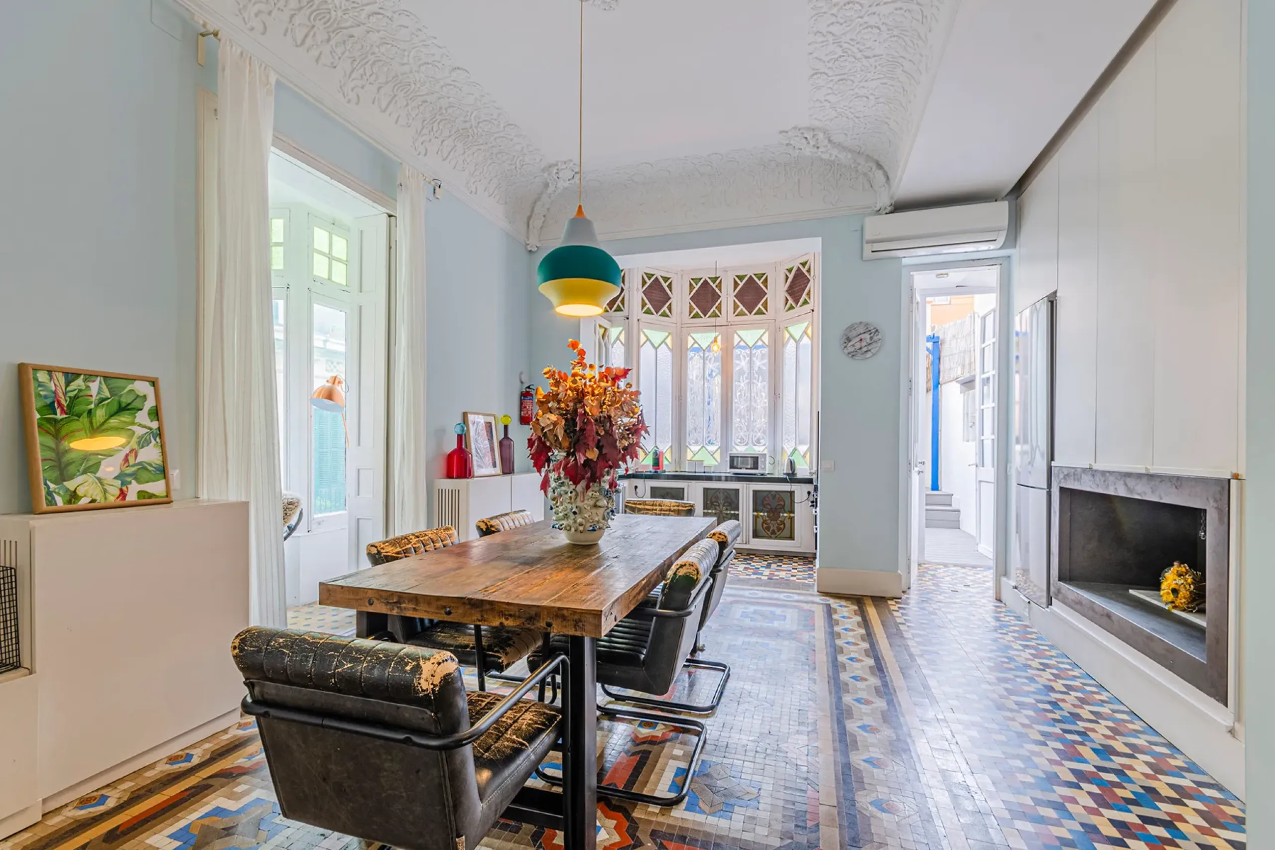 Elegante piso con licencia turística y terraza en Barcelona