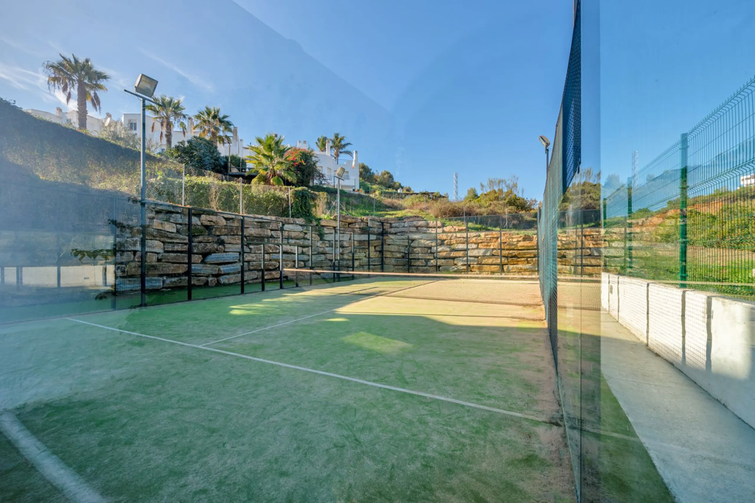 Tranquil Retreat in Selwo - Perfect for Golfers and Educators!