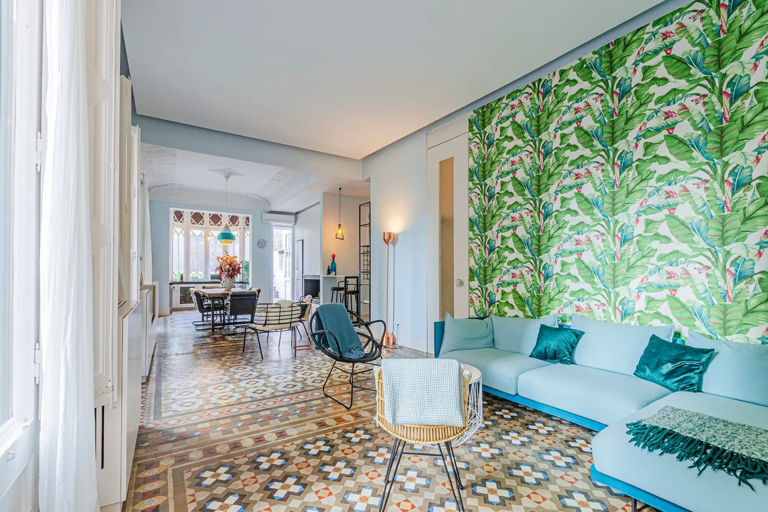 Elegante piso con licencia turística y terraza en Barcelona