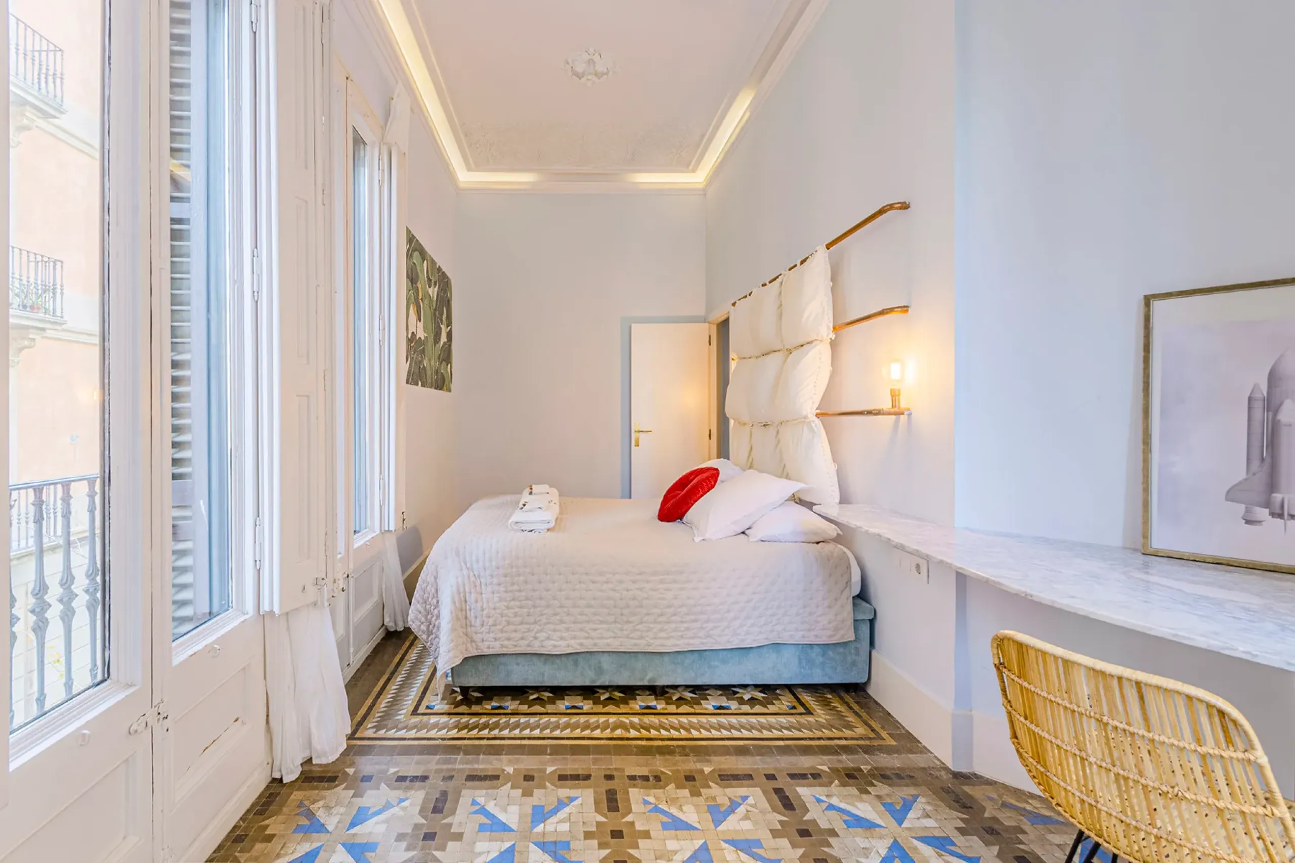 Elegante piso con licencia turística y terraza en Barcelona