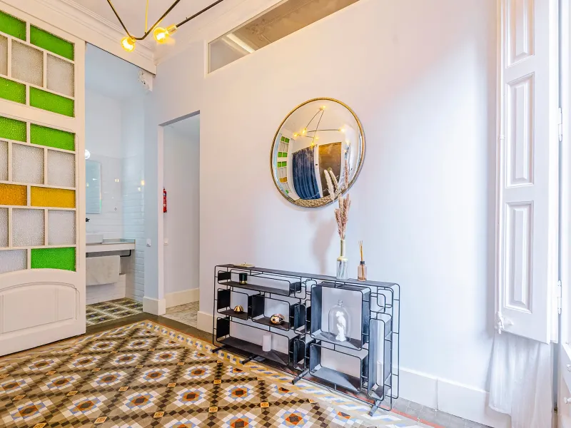 Elegante piso con licencia turística y terraza en Barcelona