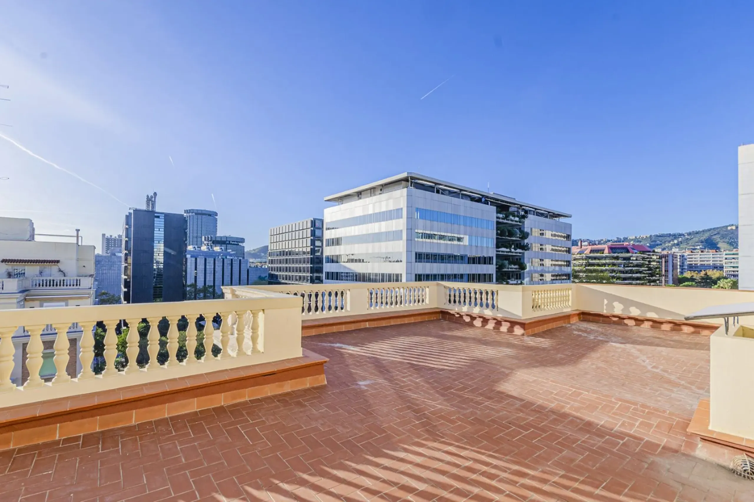 Luxury Penthouse with Private Terraces in Barcelona’s Exclusive District