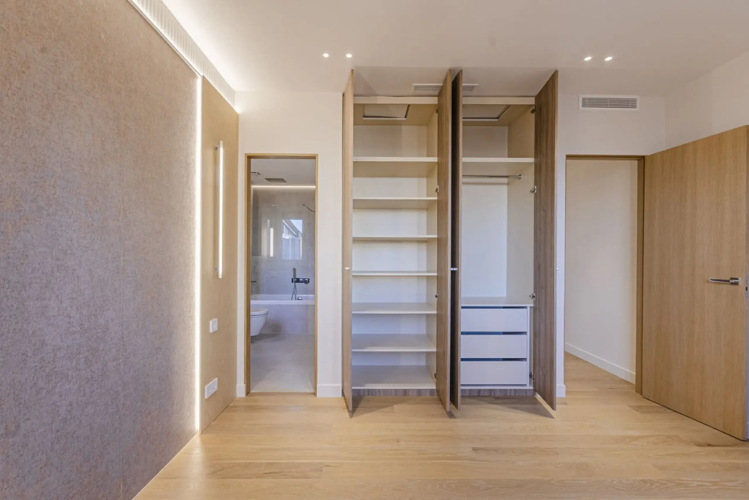 Luxury Penthouse with Private Terraces in Barcelona’s Exclusive District