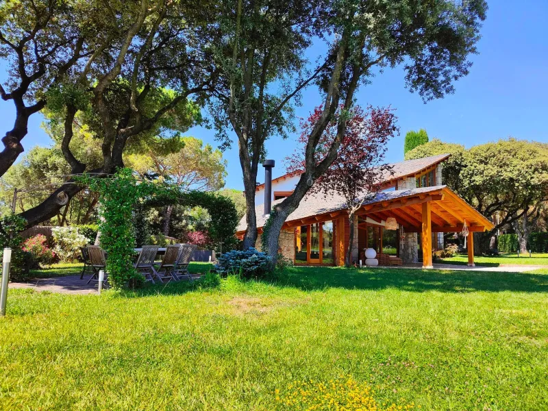Exquisite Luxury Villa for Sale in El Montanya, Barcelona