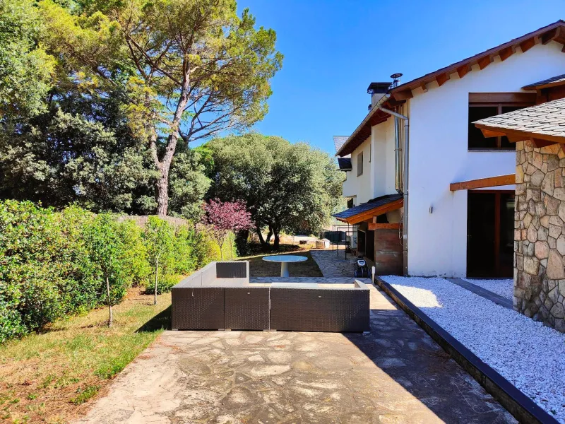 Exquisite Luxury Villa for Sale in El Montanya, Barcelona