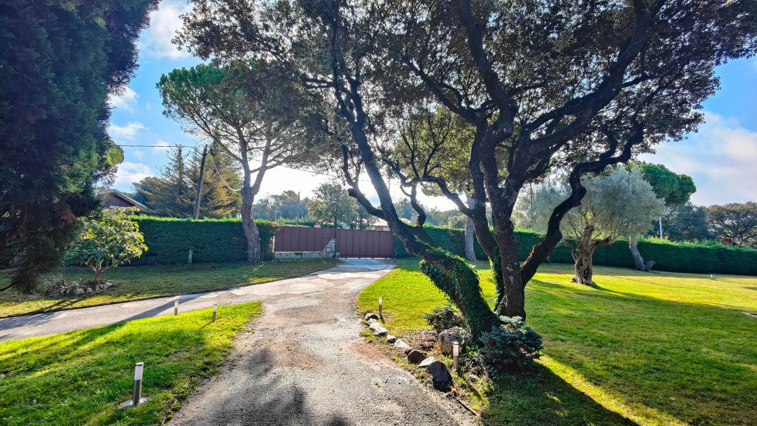 Exquisite Luxury Villa for Sale in El Montanya, Barcelona