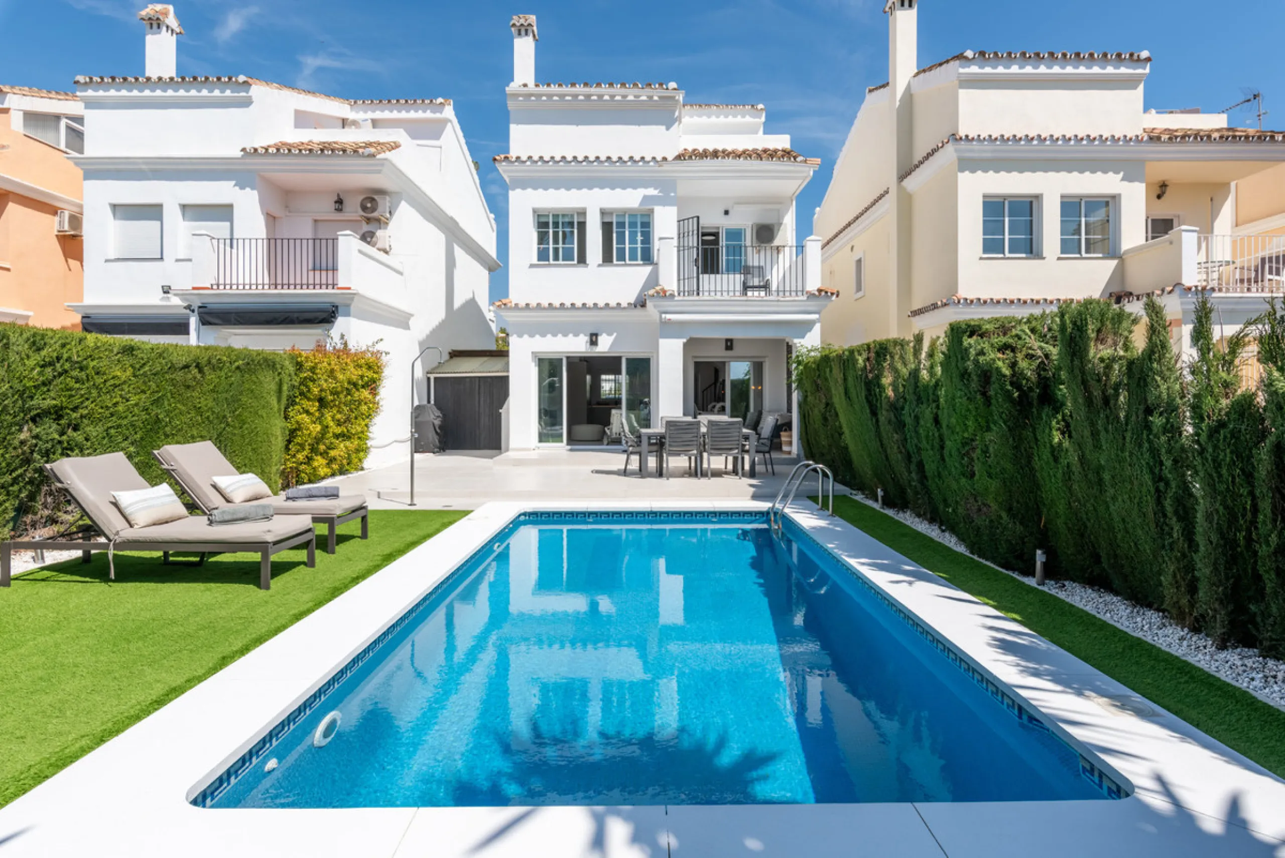 Stunning Fully Refurbished 4-Bedroom, 3-Bathroom Villa in Bel Air Cancelada