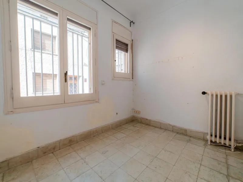 Spacious Home in El Masnou, Just 2 Minutes from the Beach, Barcelona