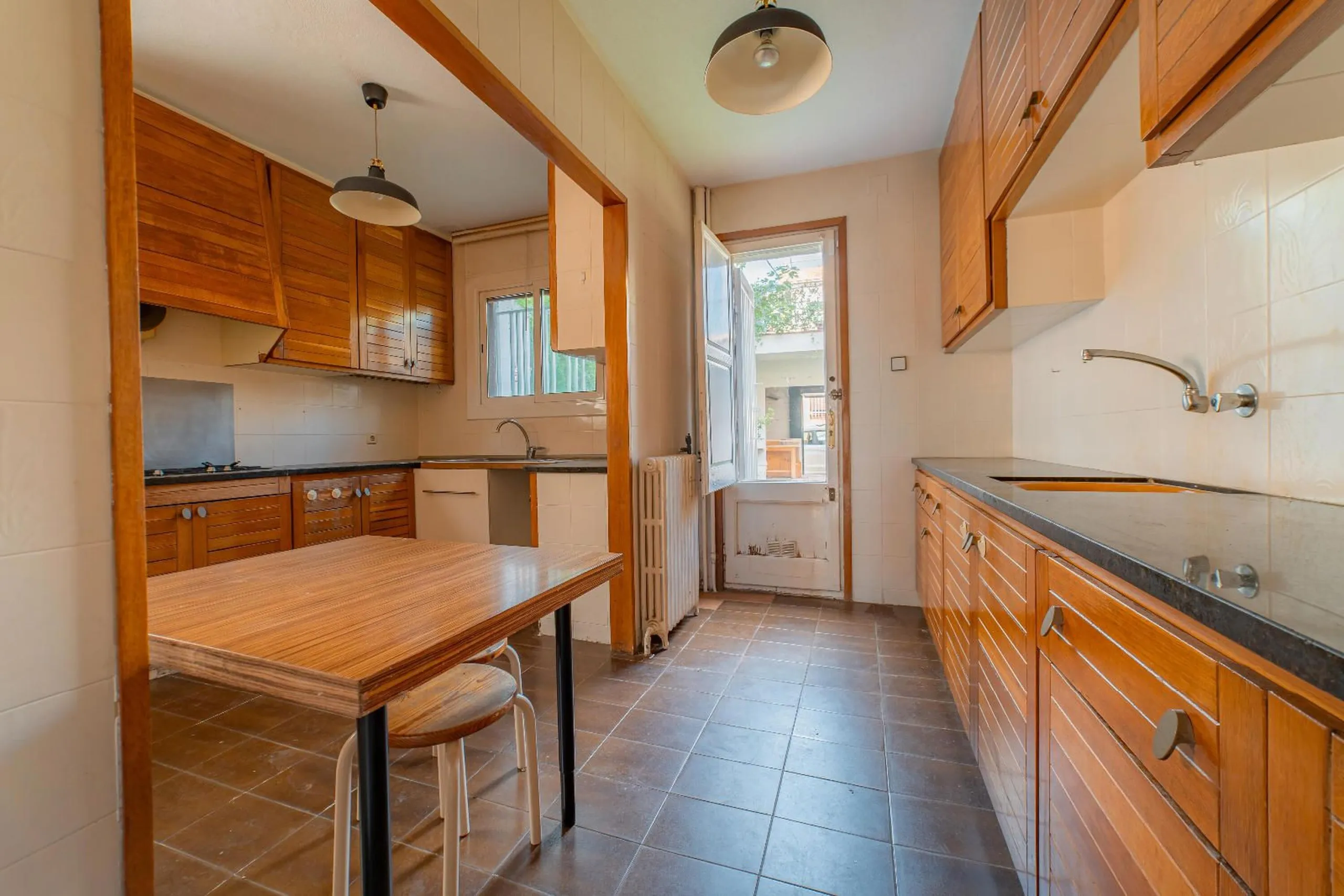 Spacious Home in El Masnou, Just 2 Minutes from the Beach, Barcelona