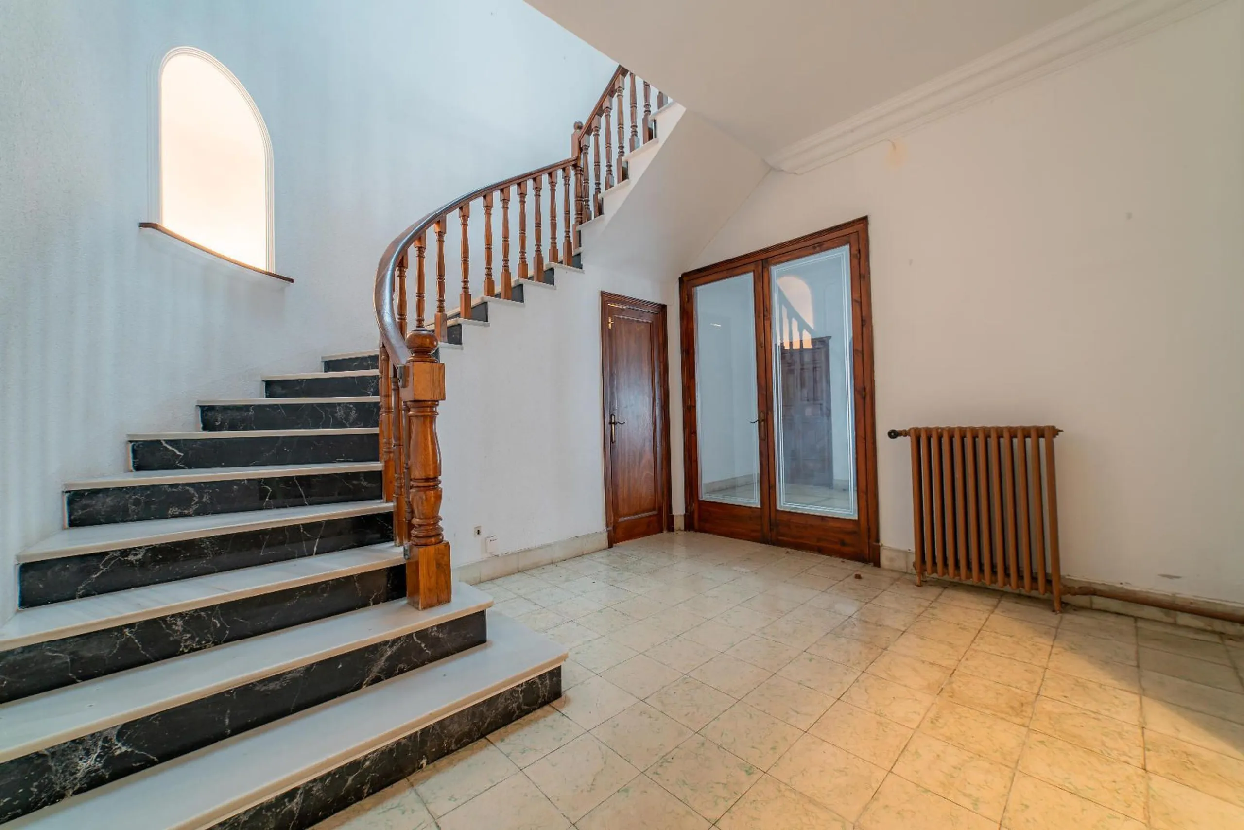 Spacious Home in El Masnou, Just 2 Minutes from the Beach, Barcelona
