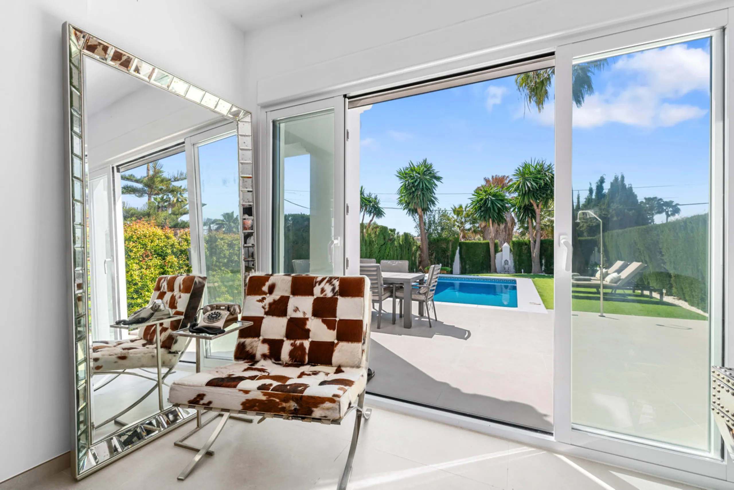 Stunning Fully Refurbished 4-Bedroom, 3-Bathroom Villa in Bel Air Cancelada