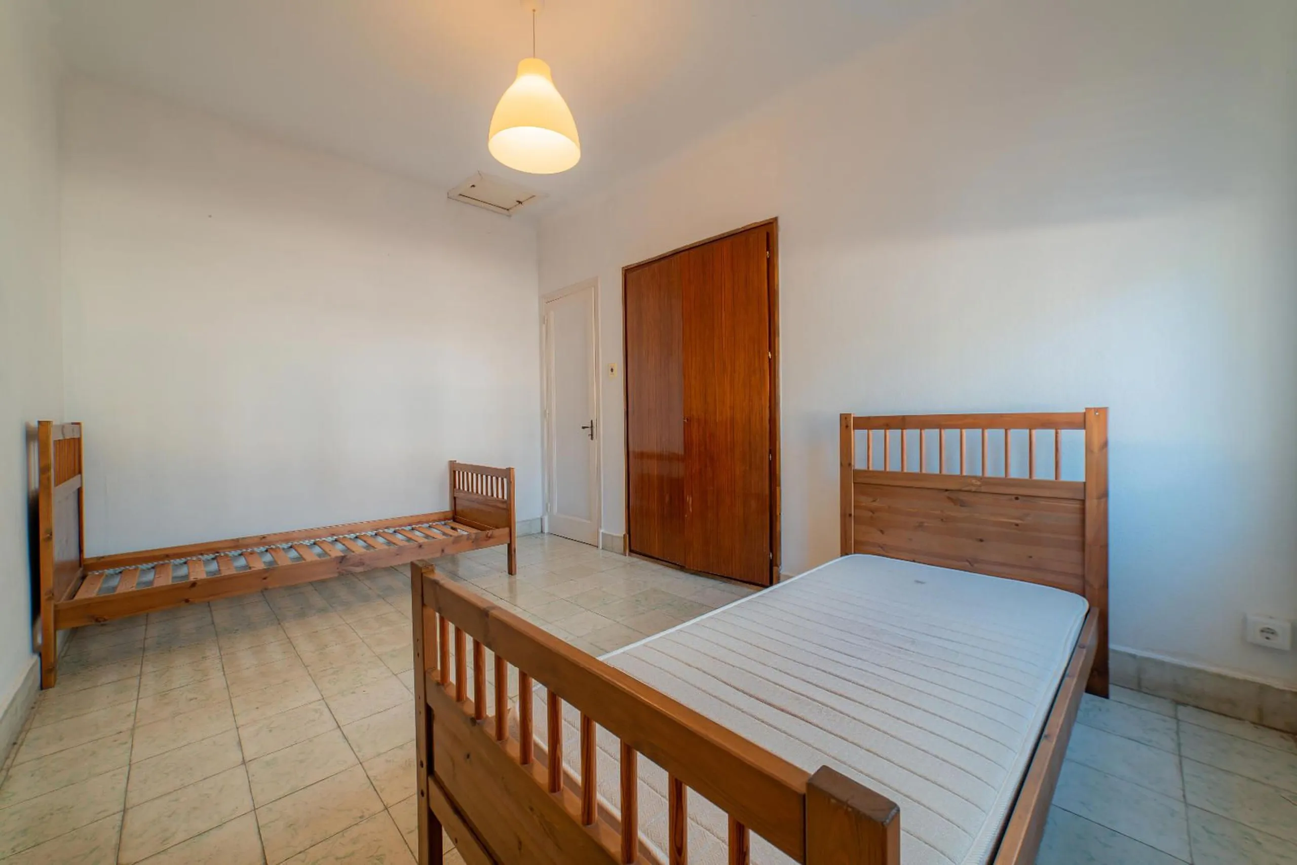 Spacious Home in El Masnou, Just 2 Minutes from the Beach, Barcelona