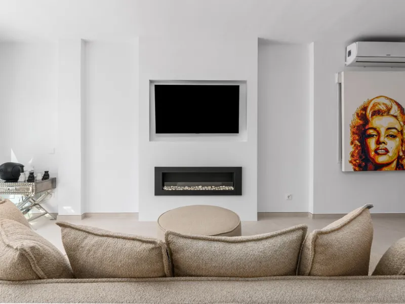Stunning Fully Refurbished 4-Bedroom, 3-Bathroom Villa in Bel Air Cancelada