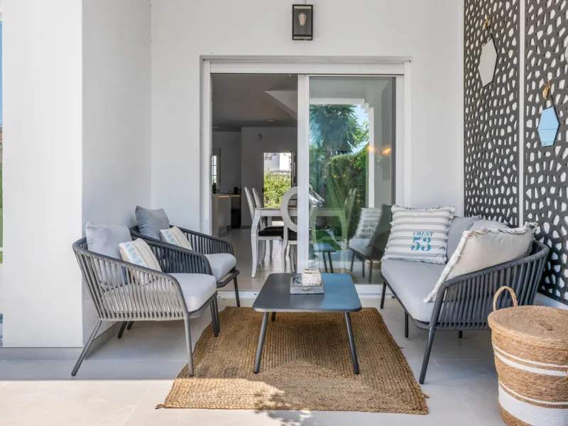 Stunning Fully Refurbished 4-Bedroom, 3-Bathroom Villa in Bel Air Cancelada