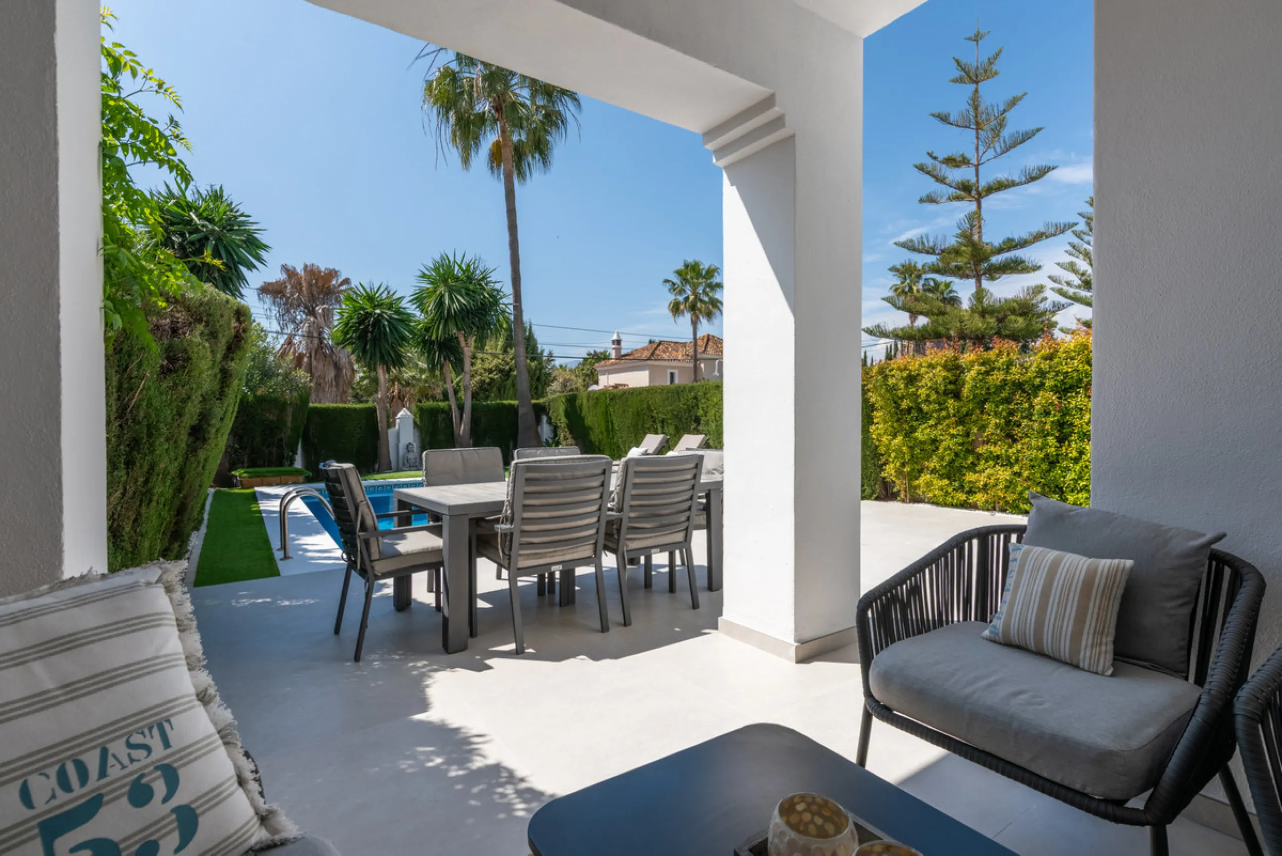 Stunning Fully Refurbished 4-Bedroom, 3-Bathroom Villa in Bel Air Cancelada