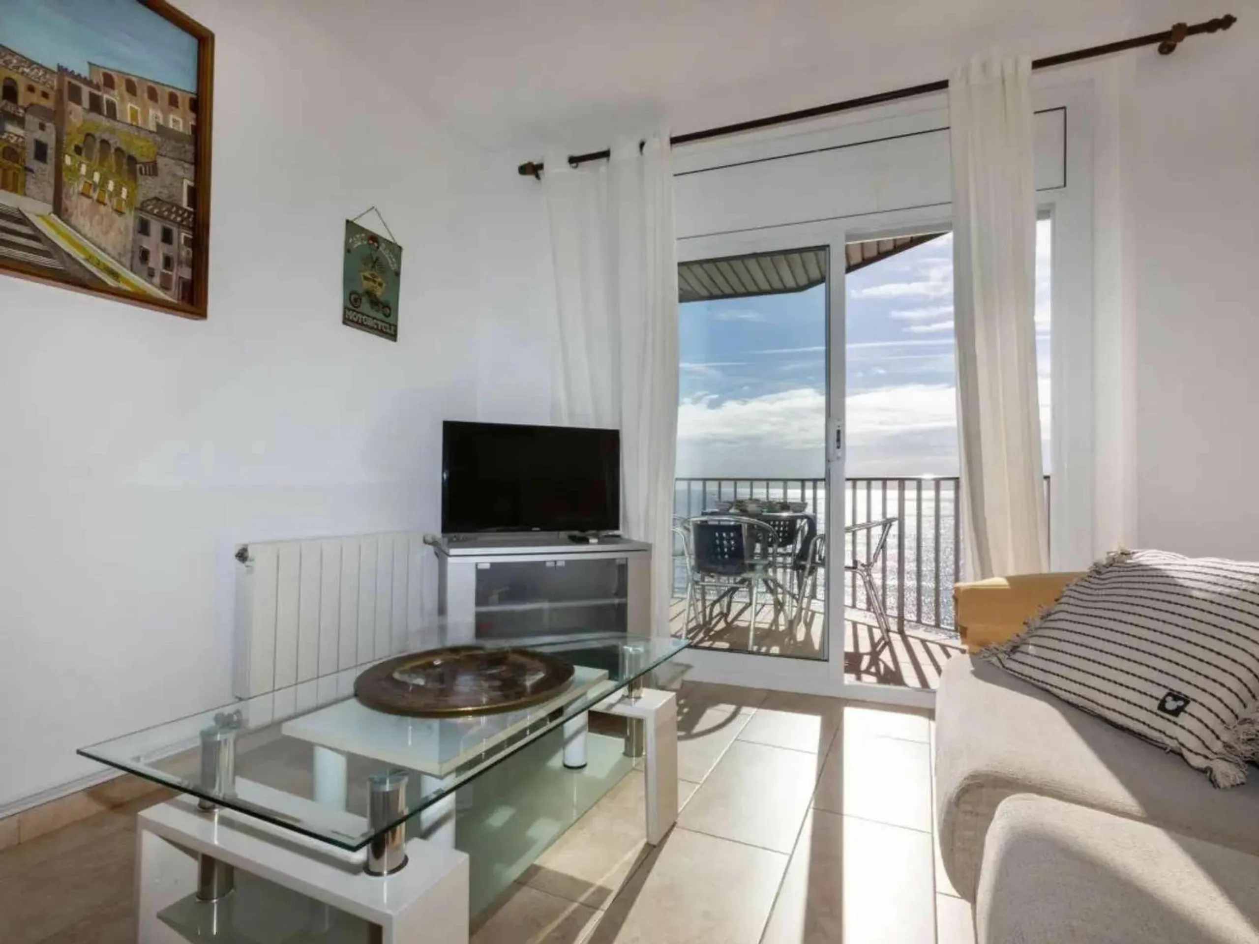 Charming Beachfront Apartment in Sant Antoni de Calonge, Costa Brava