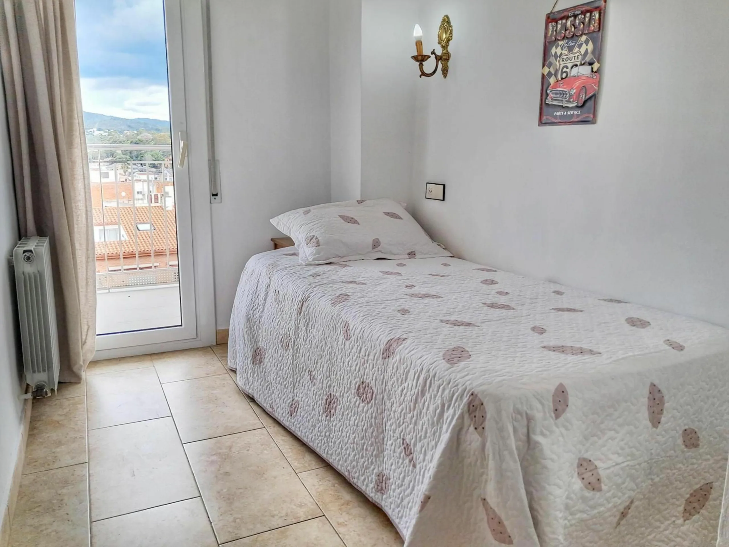 Charming Beachfront Apartment in Sant Antoni de Calonge, Costa Brava