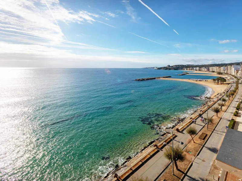 Charming Beachfront Apartment in Sant Antoni de Calonge, Costa Brava
