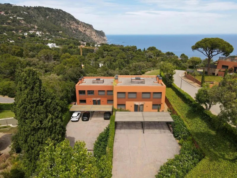 Spacious Townhouse with Sea Views in an Exclusive Community in Begur, Costa Brava